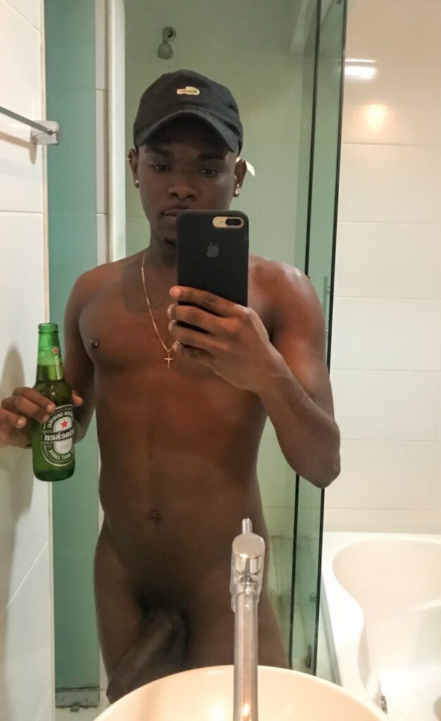 Fotos De Homens Pelados Roludos E Gostosos Blog Famosos Nus